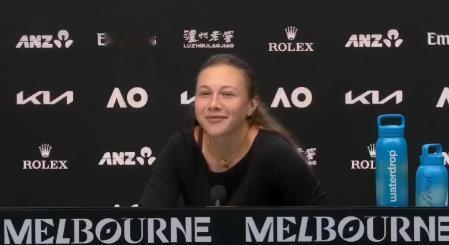 阿尼西莫娃表示，阿丽娜·萨巴伦卡成为世界第一打破了界限，因为她展示了网球运动员也