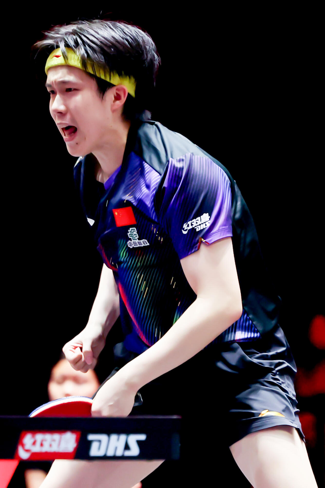 元宵花灯映赛场，银球飞转逐荣光。王楚钦，愿你元宵喜乐，赛场再扬锋芒，每一拍都叩响