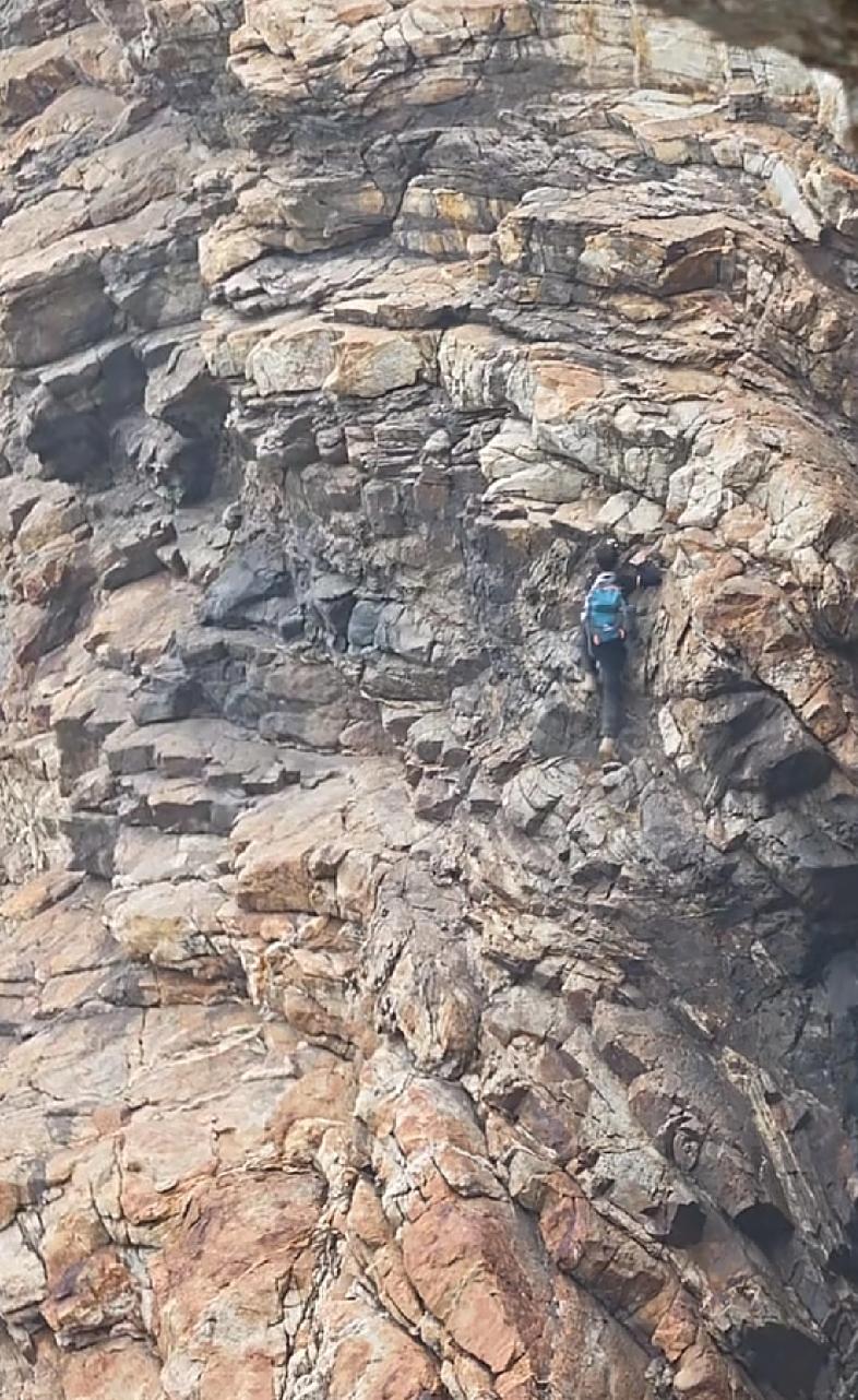 深圳的朋友，最近爬山的等级又提升了
最近在深圳磨刀坑附近，由于附近的地形非常复杂