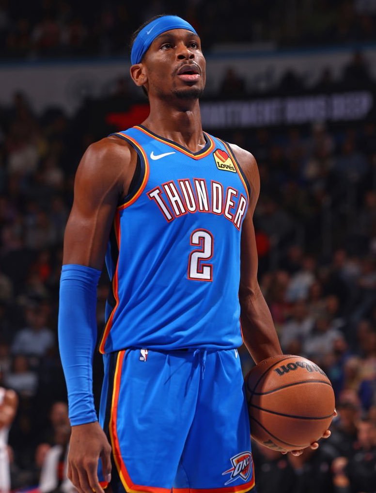 联盟第几控卫❓SGA在过去的10场比赛交出的数据如下❗36 PTS, 7 REB