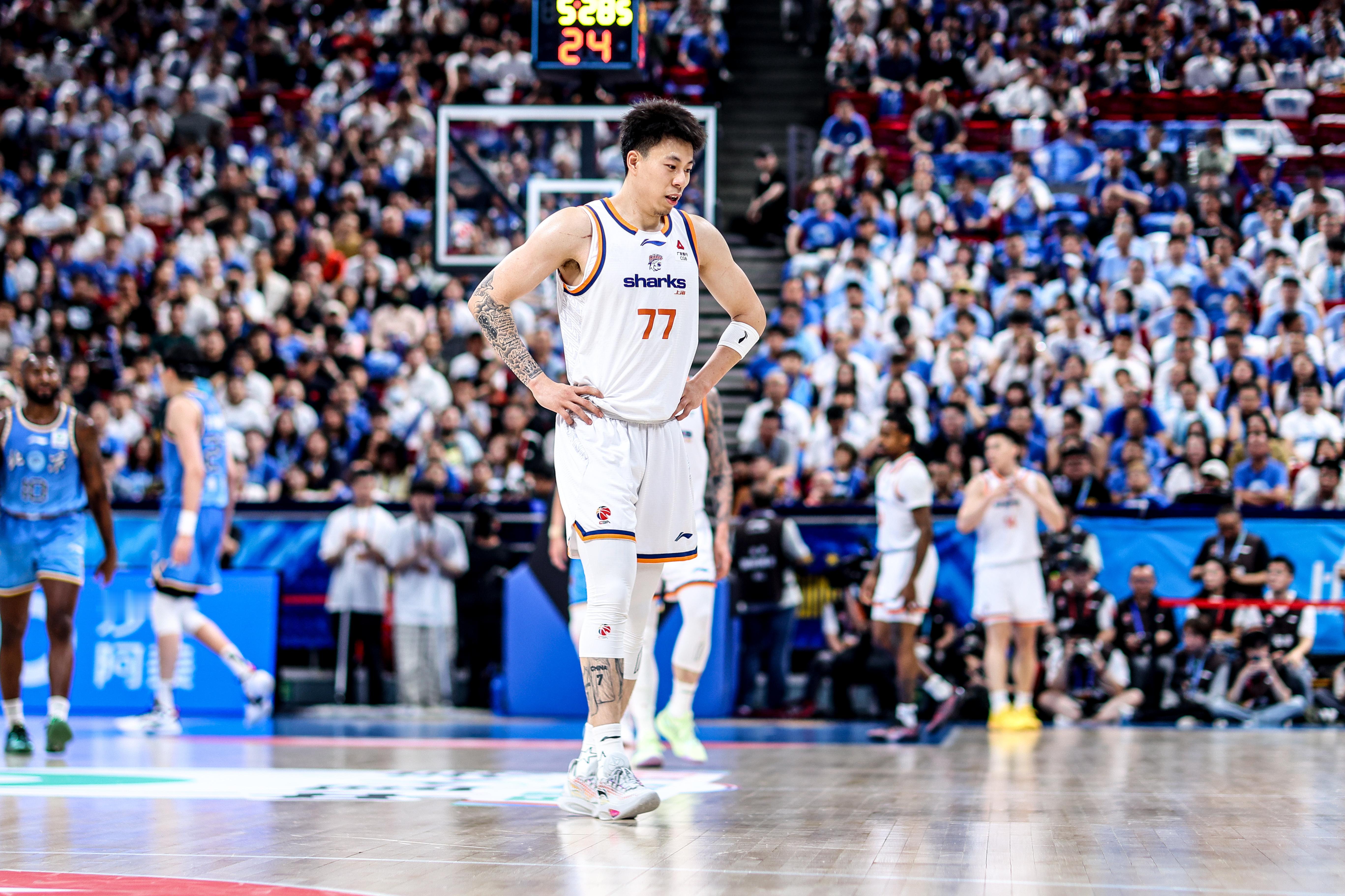 出场时间第一、正负值第二、得分第三、篮板第二、抢断第二——攻防一体的张镇麟，如金