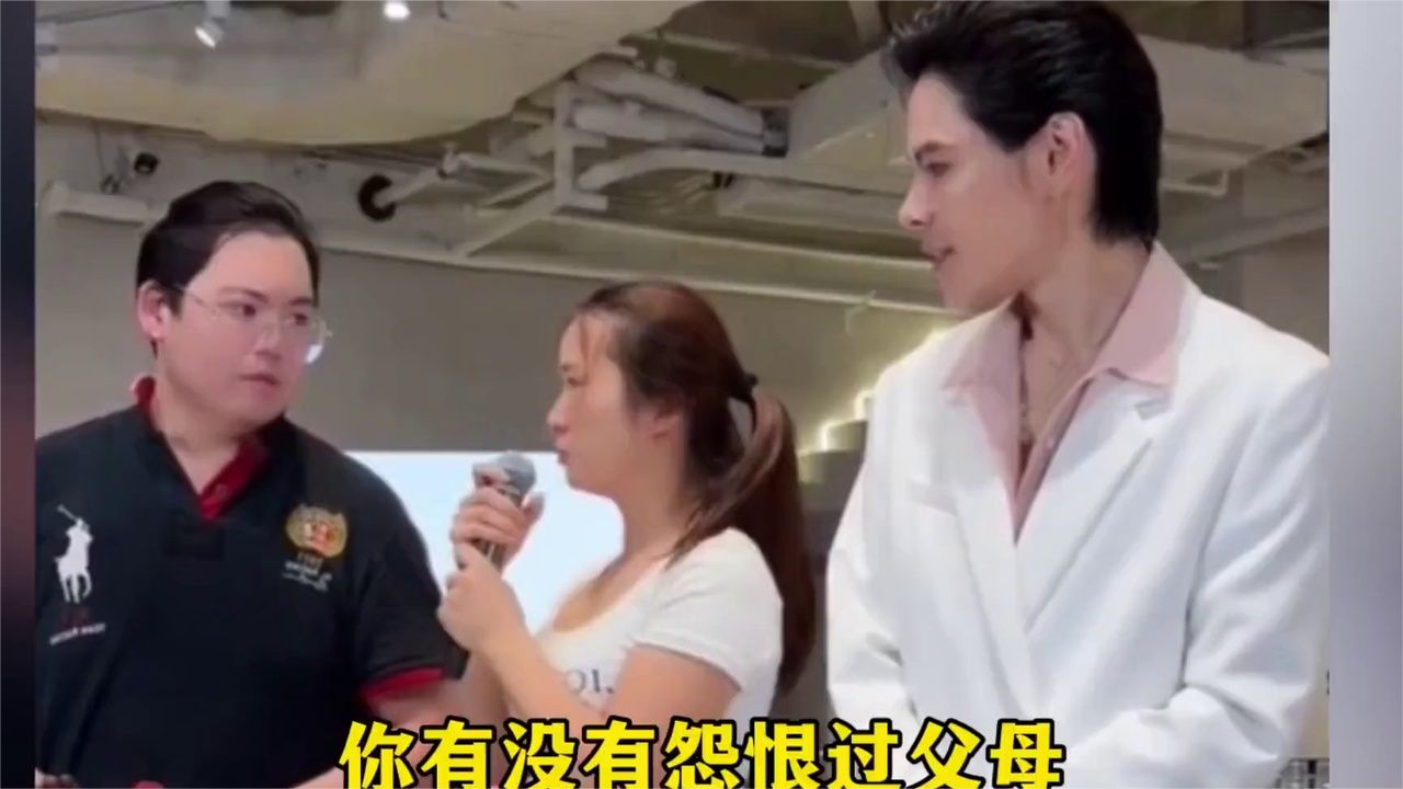 向佑不受父母偏爱有怨恨过吗？他坦诚回应：有怨恨，但已不重要了