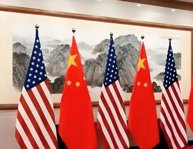 藏得太深了。你敢信吗？美国安插在中国潜伏了多年的间谍头子，居然是个天天笑眯眯、热