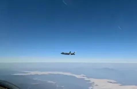 看了“正义使命-2025”演习的报道，真是让人印象深刻，这次行动信息量很大，简单