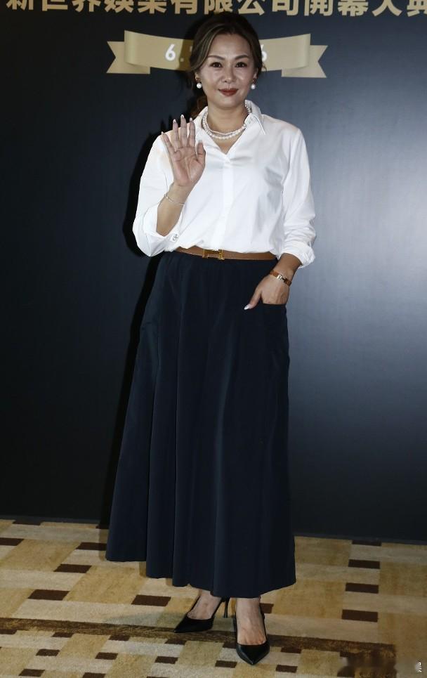 姚正菁不介意与郭富城同台合作郭富城初恋女友姚正菁复出 据港媒，郭富城初恋女友姚正