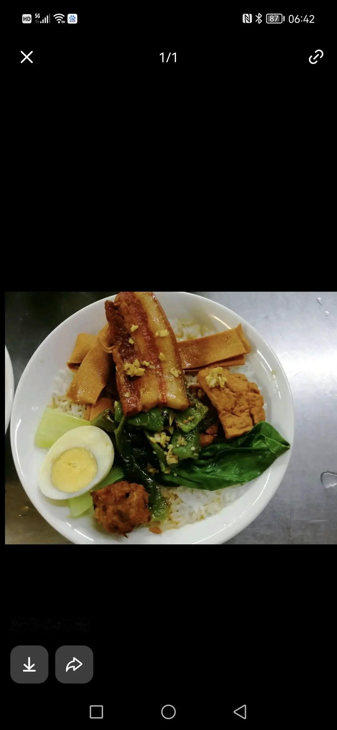 1. 甏肉干饭：是山东济宁地区特色传统名小吃，属于鲁菜系。甏肉干饭起源于北宋时期