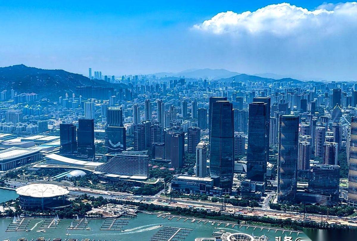 绍兴GDP眼瞅着就要把厦门摁在地上摩擦了。
就差两个亿，好多人已经提前开香槟了，