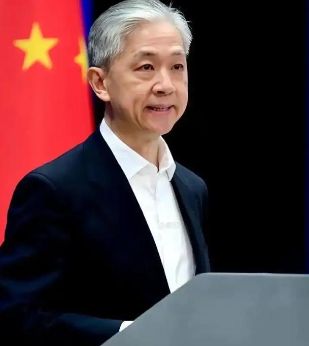 中方再次发出警告，呼吁在日本的中国人尽快回国。原来现在的日本出现了撞人族，看似是