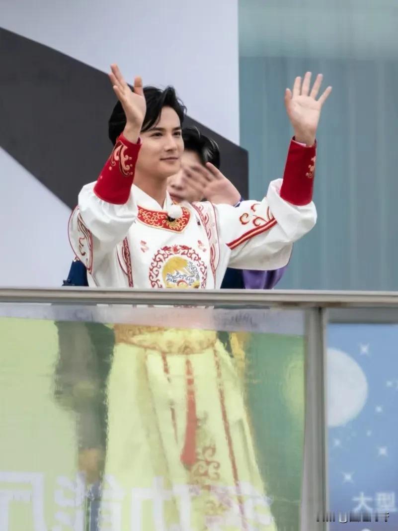 不敢相信，郑业成居然有30岁了，看状态还以为是个刚毕业不久的大学生，这也太会保养