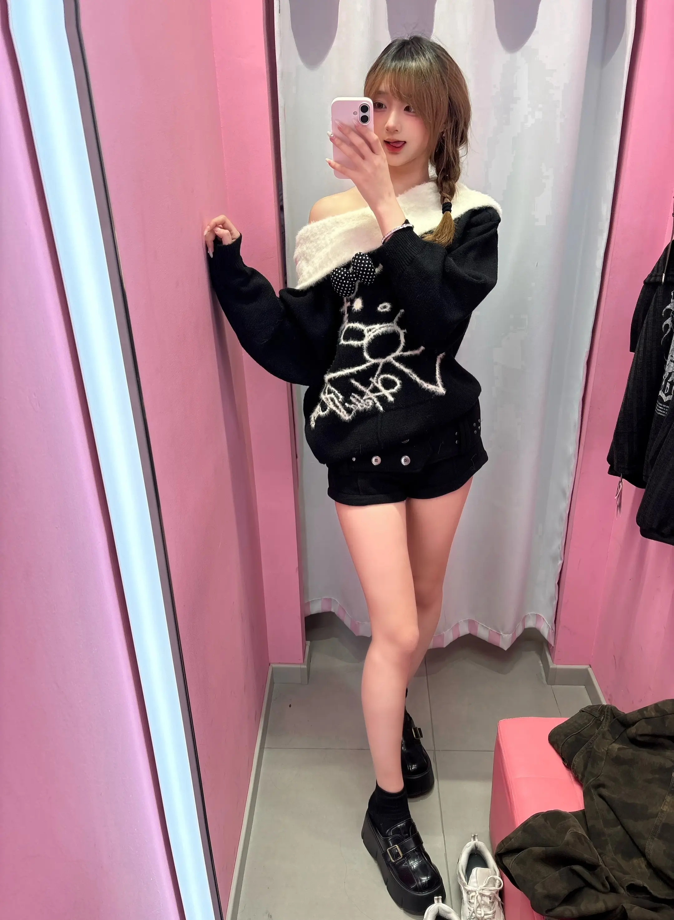 宝宝 我这样穿好看吗˶ᗜ𐃷ᗜ˶ಣ。