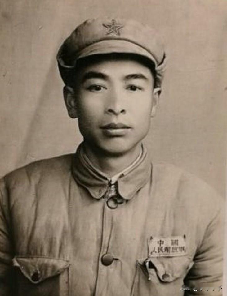 长得像粟裕大将的李绍珠将军。
李绍珠四兄弟一起参加红军，一起参加反“围剿”，一起