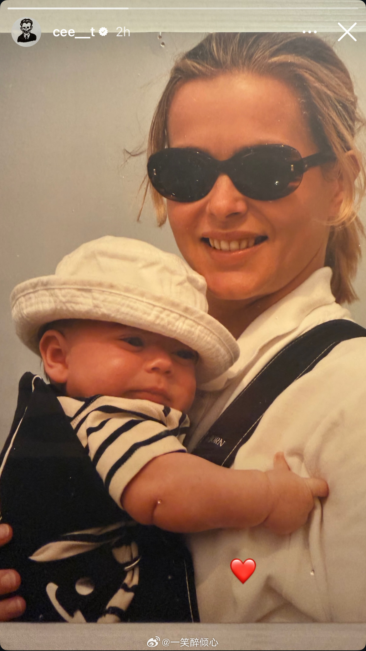 英国王室  正值英国母亲节，今天肯特公爵爱德华王子的外孙Cassius Tayl