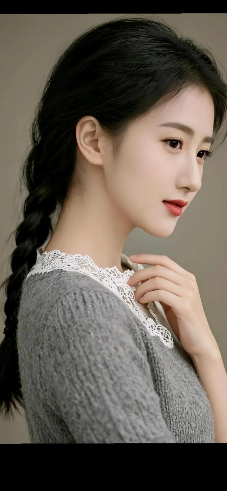 温柔黑发编发，甜美白裙，复古蕾丝，优雅气质，少女心满满。