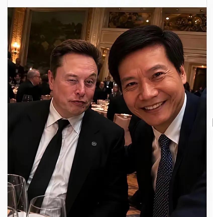 被邀请来参加国宴这是多大的荣誉，人家元首带来的企业家都是全球顶尖的企业精英，让雷