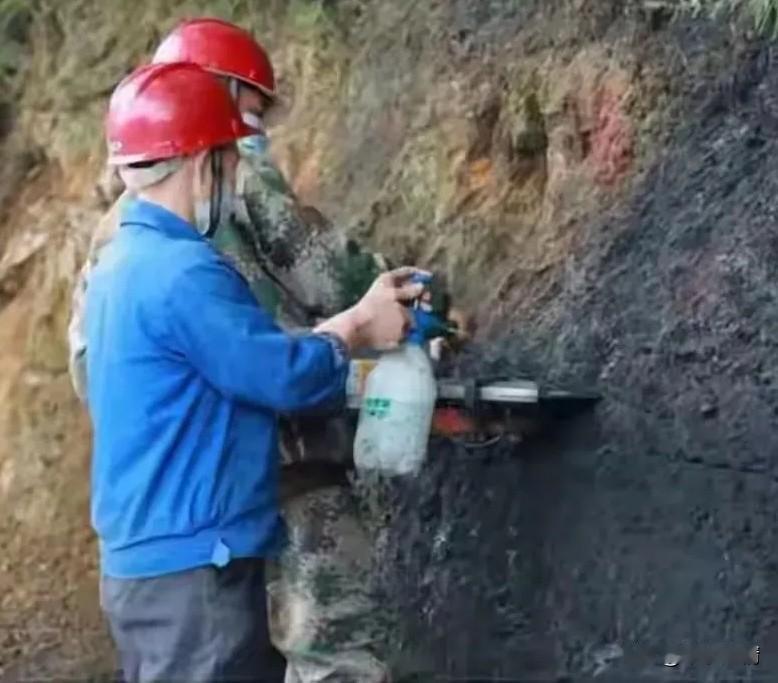 惊掉下巴了，1200吨国家管制石墨弄到美国，这胆儿真是肥上天了！第一次看到上市公