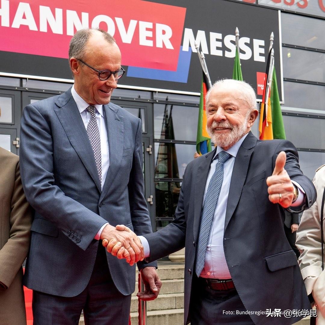 德国之声今天报道：“【卢拉：特朗普不是世界的皇帝】巴西总统卢拉正在德国进行访问。