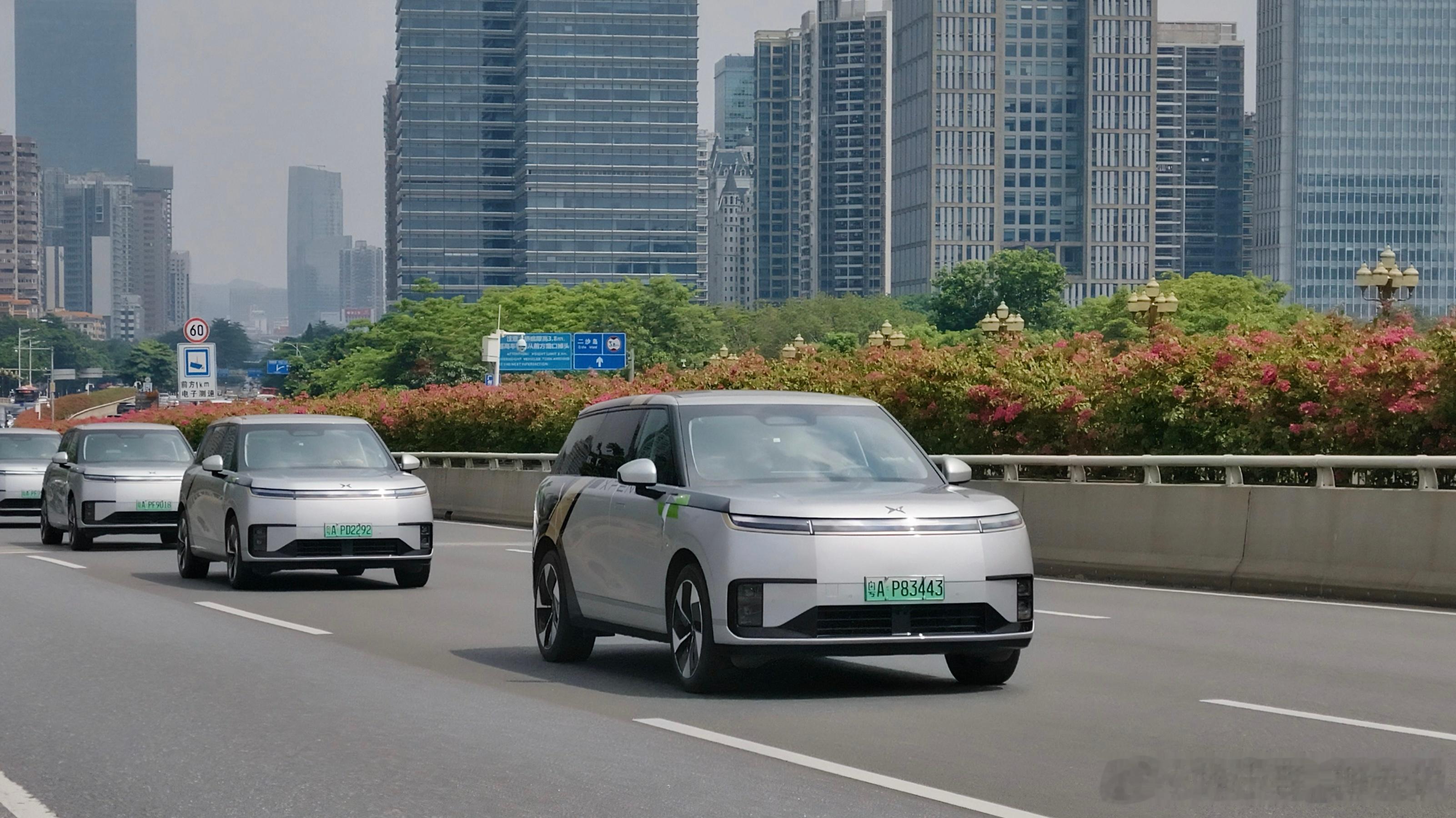 小鹏的Robotaxi现在终于有正式名字了：小鹏悠游，XPENG YOYO官网专