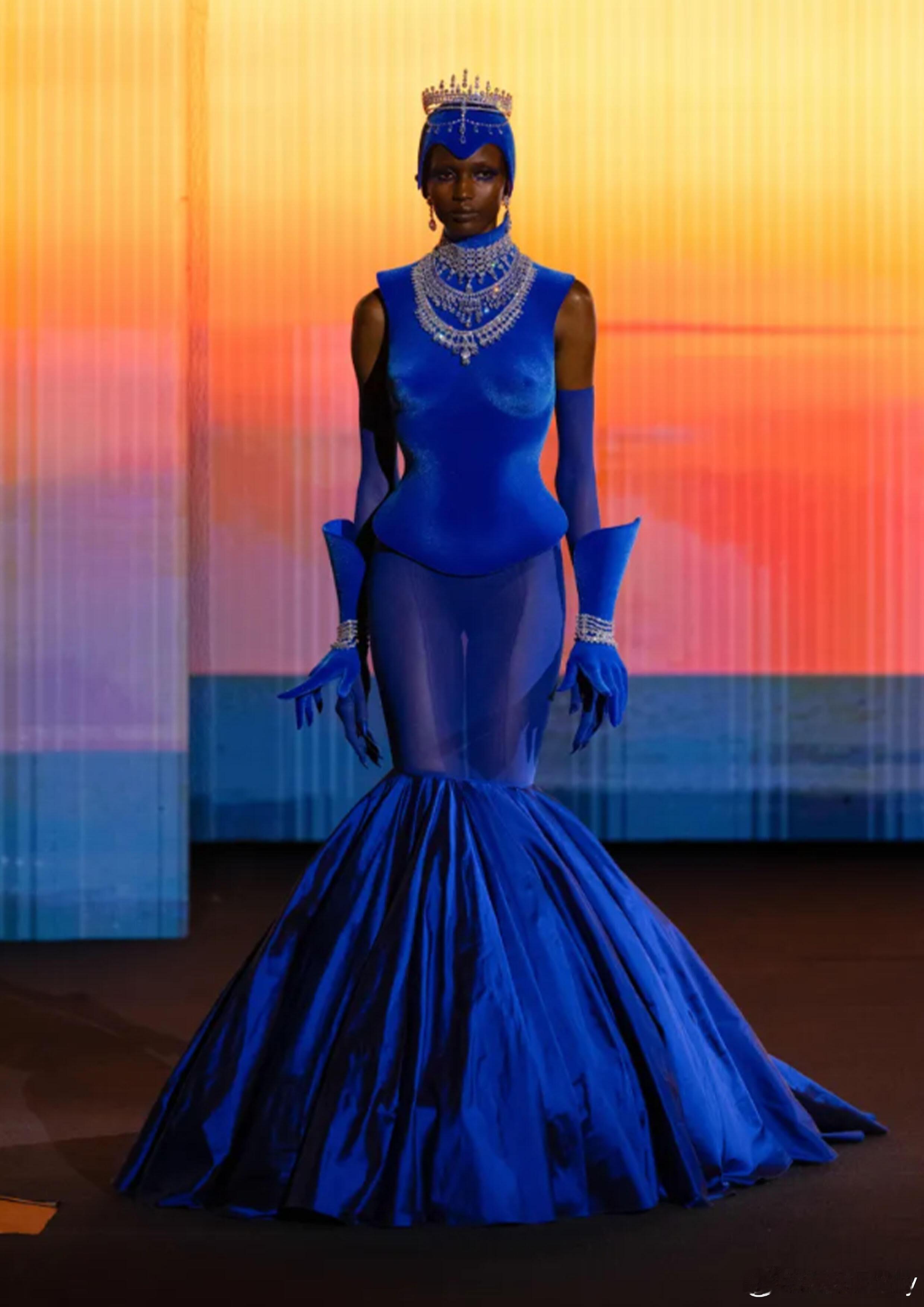 巴黎高定时装周 Robert Wun 2026SS高定，巴黎高定周的恐怖美学封神