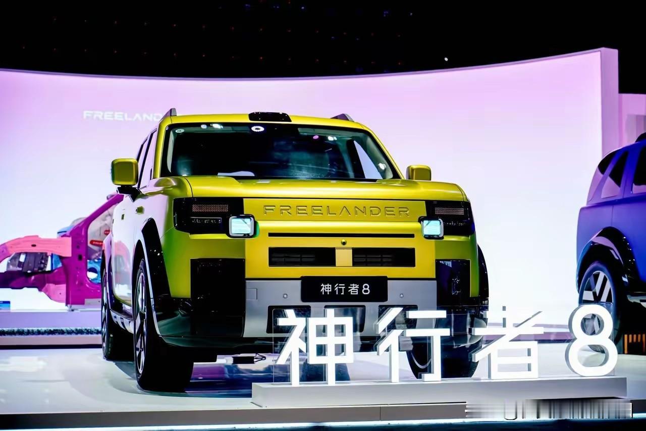 神行者品牌首款量产车型--神行者8在江苏常熟icon正式开启预售。新车共推出五款