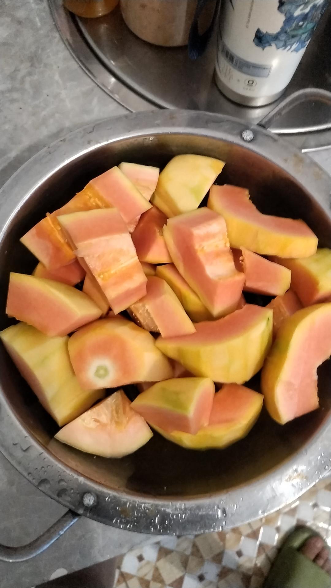 谁的人生没走过一段看不清方向的路？
不是你不够努力，也不是你比别人差，只是生活暂