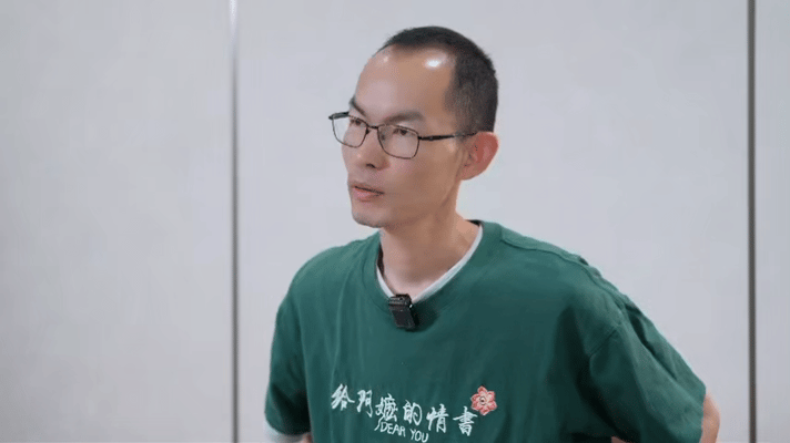 给阿嬷的情书侨批台词打磨薄薄一纸侨批，写满了人间情义！电影里熟悉的民俗画面，让我