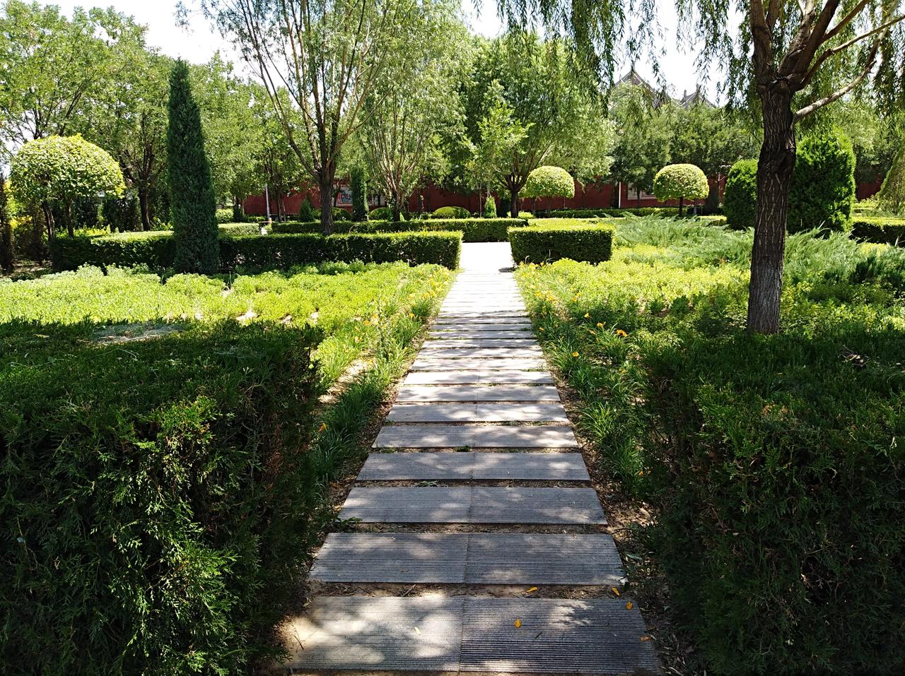 新中国第一大反腐案，是毛主席亲自拍板的。
话说涉案俩人，一个叫刘青山，一个叫张子