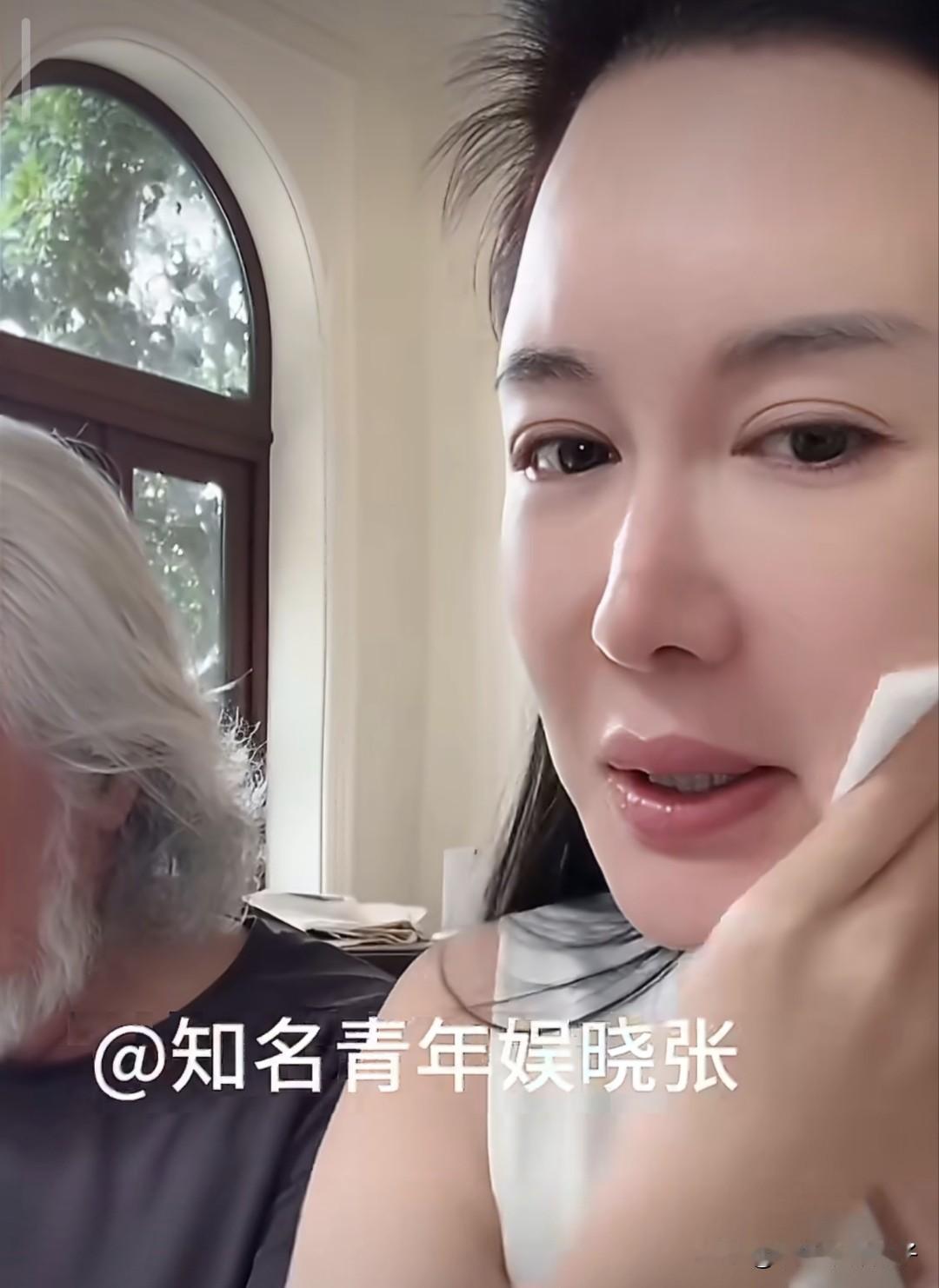 老当益壮！张纪中妻子打算备孕5胎，希望能生个龙太子……
9月6日，导演张纪中上了