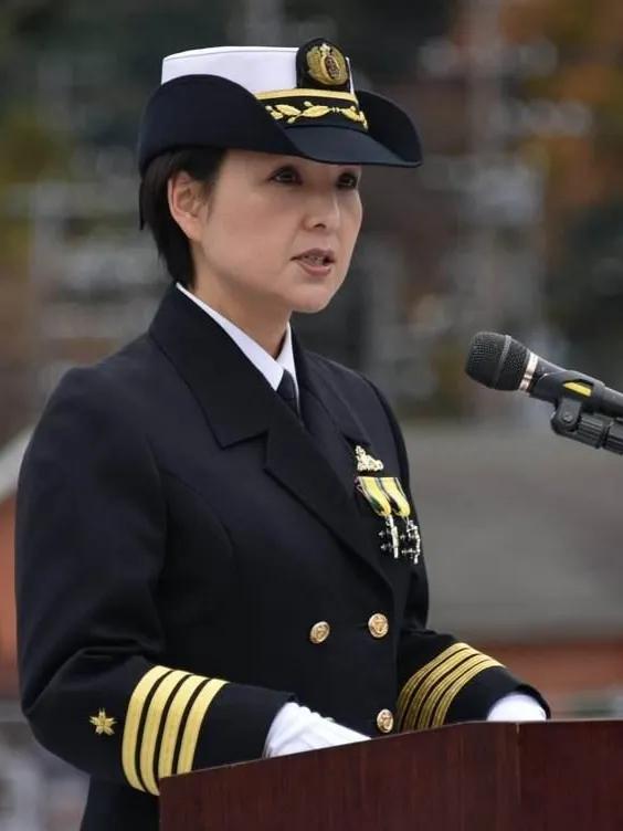 日本人狠起来，连自己人都不放过，要求自己的自卫队优先食用福岛核污染海鲜！

目前