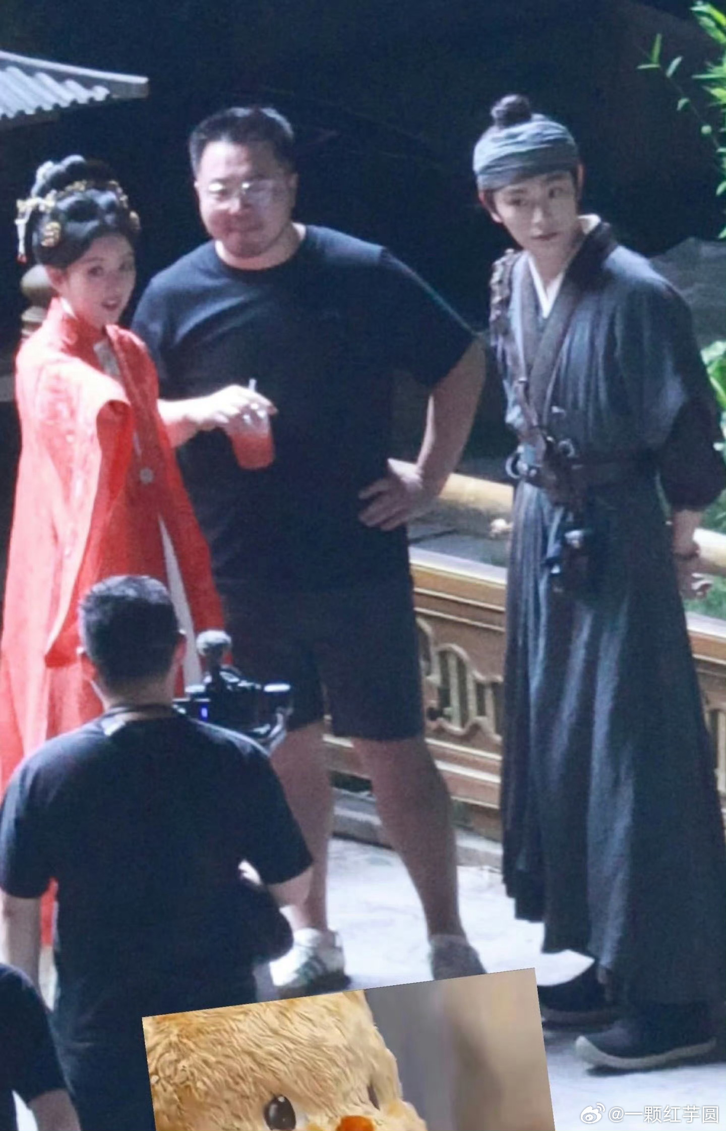 丁禹兮 邓科探班宋祖儿剧组！兮兮同学这回探速度可真快[太开心][太开心] ​​​