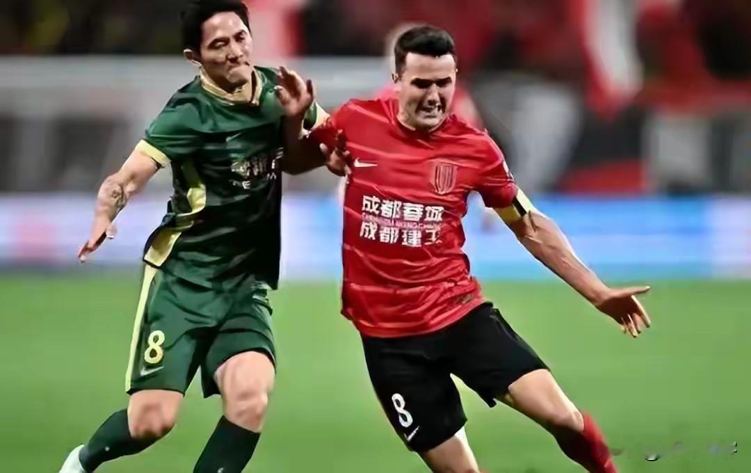 李玮峰说的没错，如果再加强本土球员管理，中超迟早是港澳台球员的天下！
对于这一点