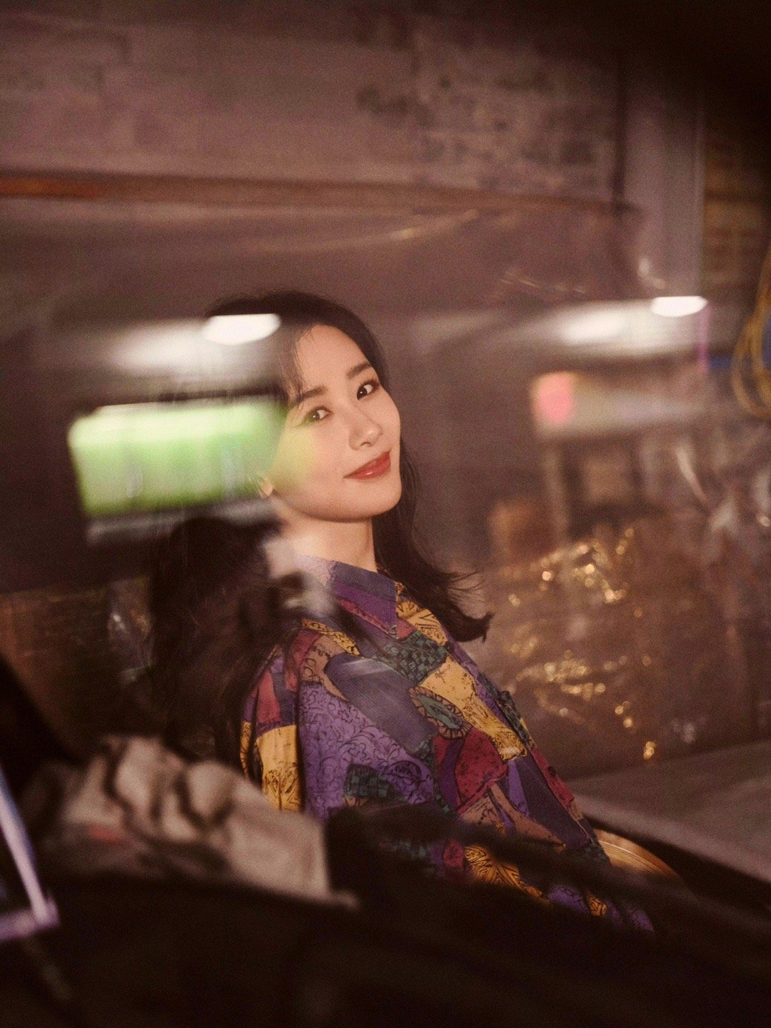 #杨紫[超话]# 风太温柔像旧时光像老朋友#1106陪杨紫浪漫环游#｜#杨紫# 