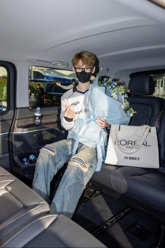 看见音乐计划  戛纳红毯戛纳时尚故事瀚墨欧莱雅戛纳电影节