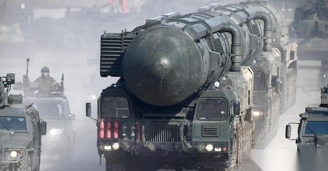 中俄朝三打一，对日本发出警告！俄罗斯卫星通讯社正式发出警告，日本继续发展中程导弹