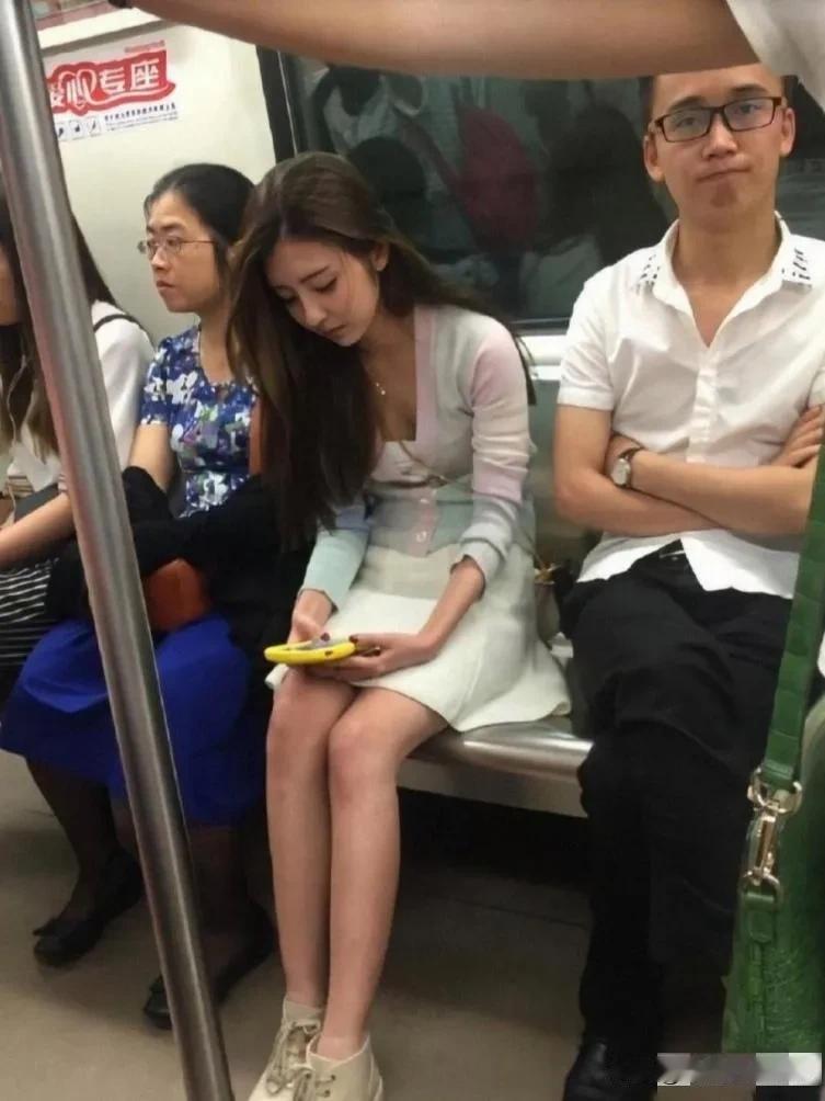 今天热的开空调了