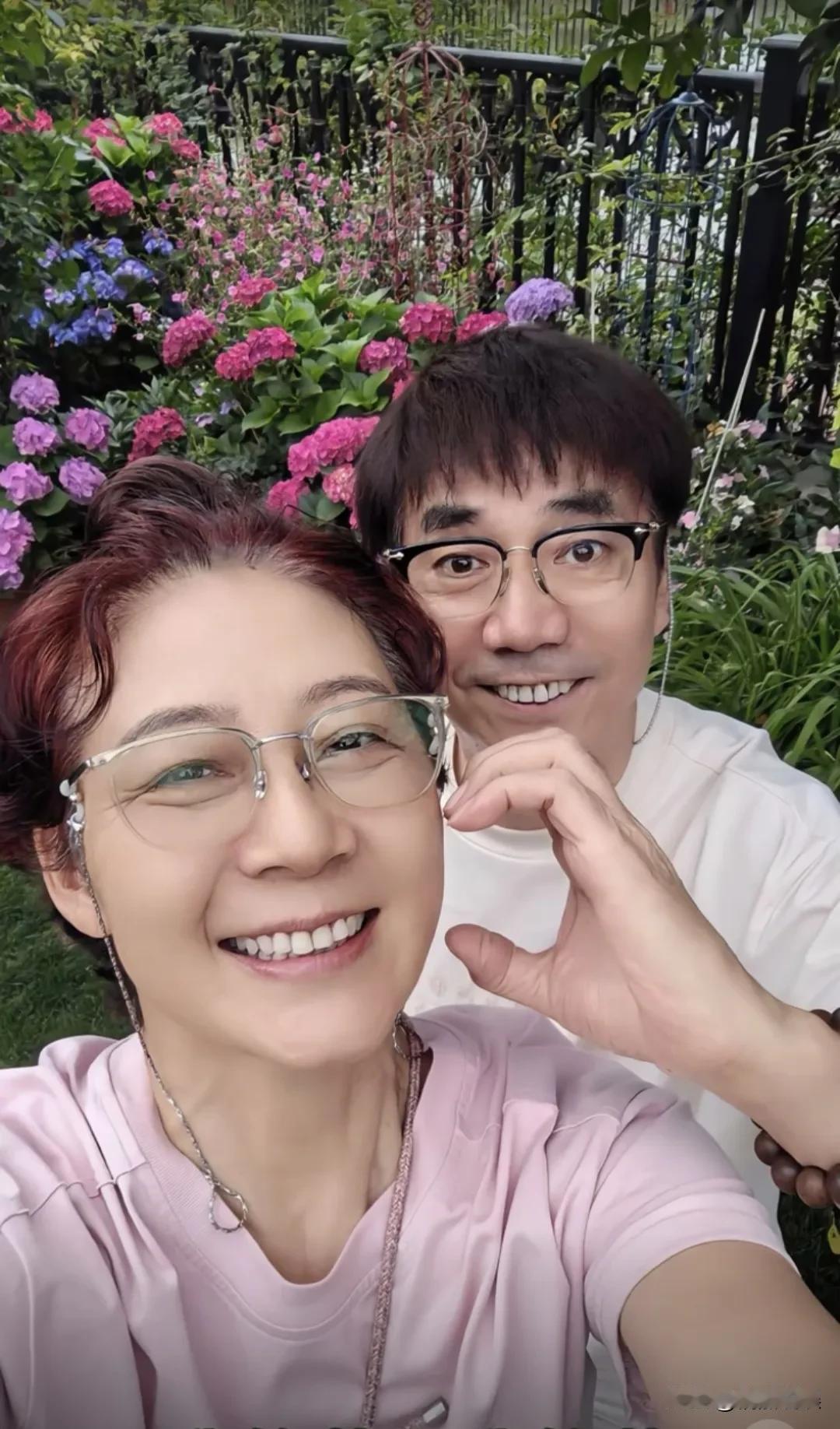 贫穷限制了我的想象，范明家这房子也太豪了吧！
演员范明和老婆厉玲晒位于北京的独栋