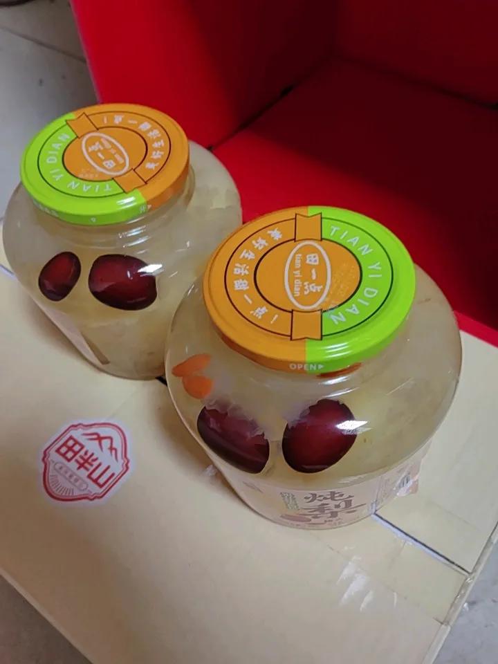 马上面临失业了，因为离这不远又开了两家同品牌的店，这样下去生意肯定受影响。
老板