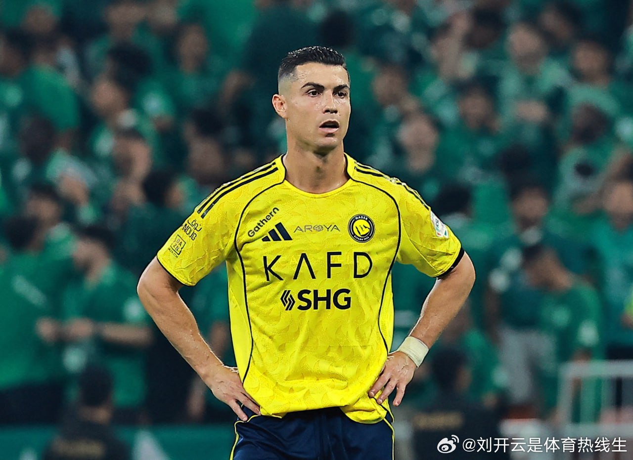 开云体育馆【记录报：C罗可能是肌肉轻微拉伤，也不排除出现肌肉损伤的可能性】   
