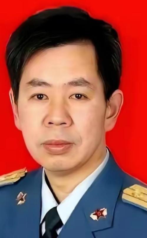 不可思议！导弹刚竖起来，还没等点火，几万公里外的屏幕上，可能一个红点就亮了“目标