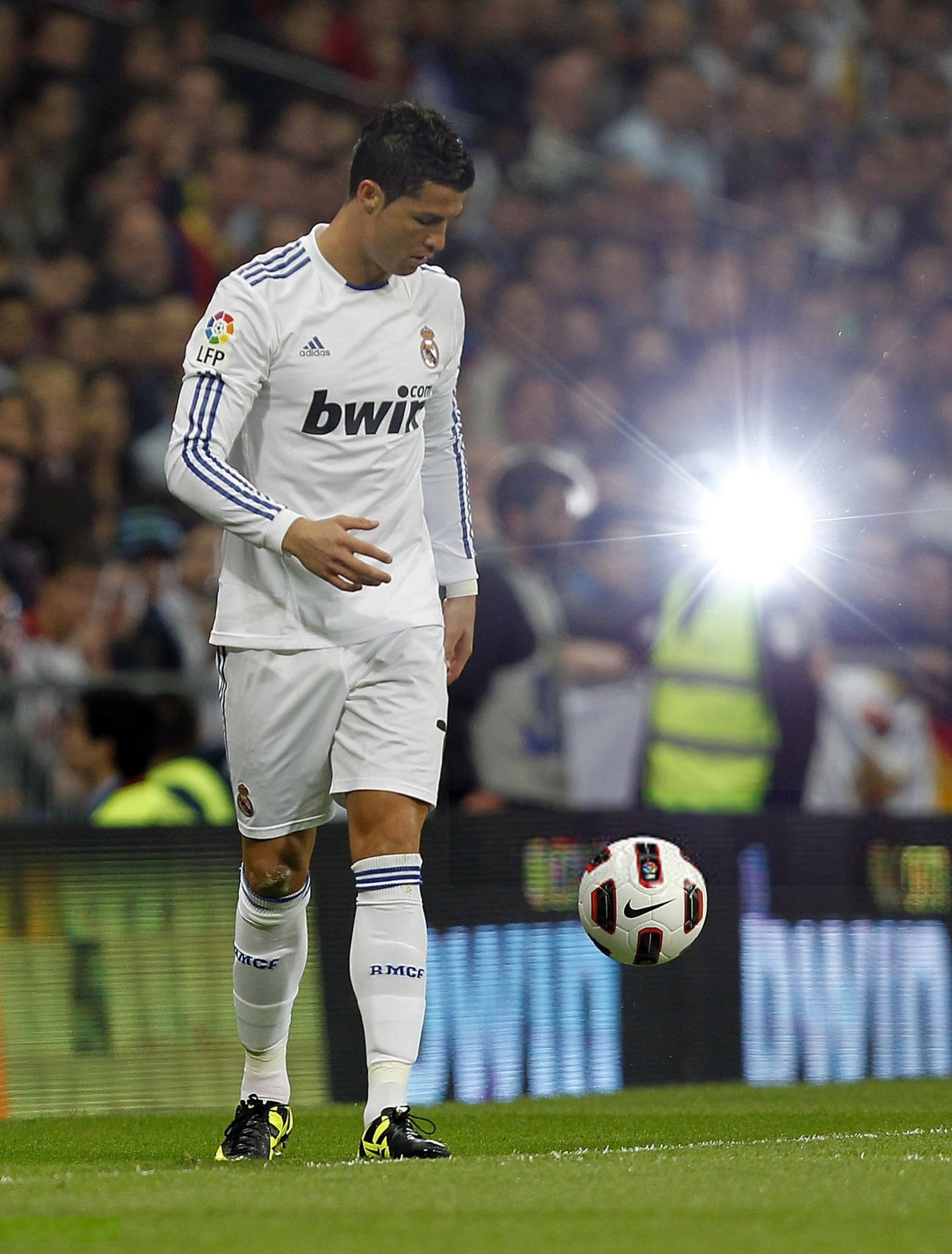 C罗不可复制的MVP和c罗一起siu到最后 📸 