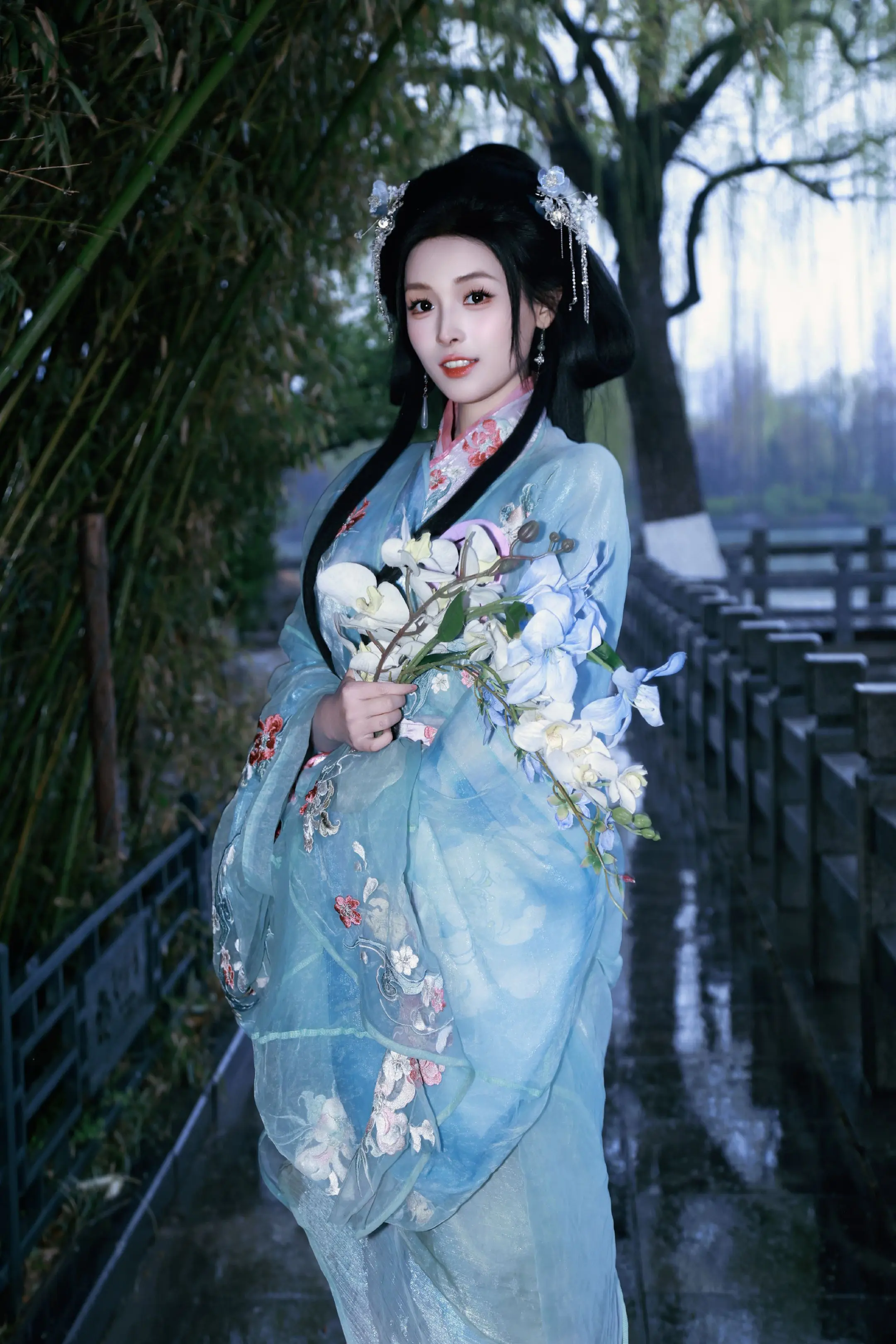 雨天的大明湖怎么这么美