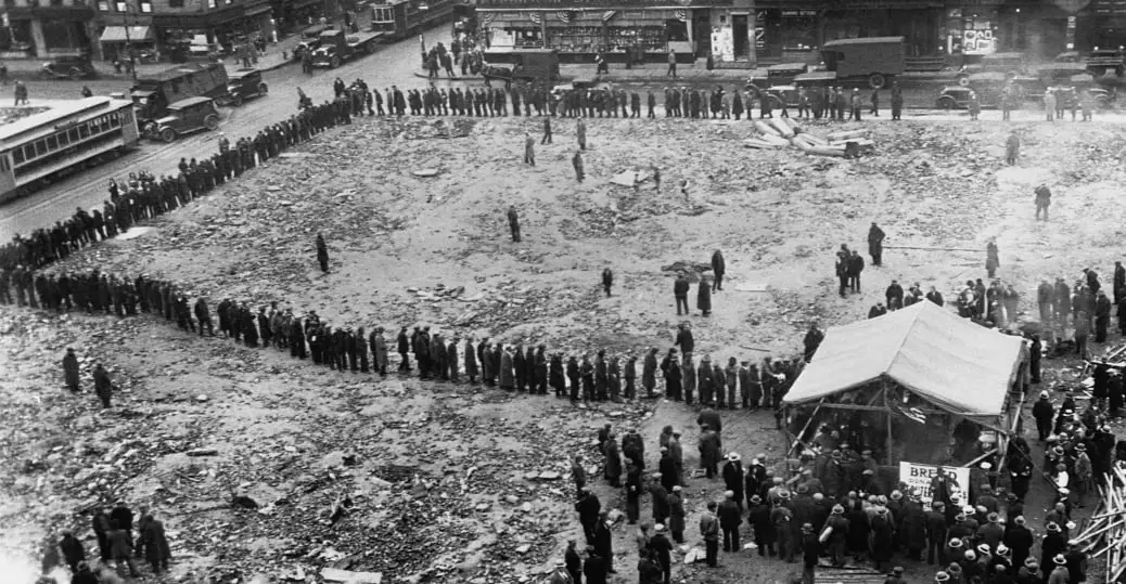 1929年至1933年期间，大萧条时期的失业美国人。 1929年—19...