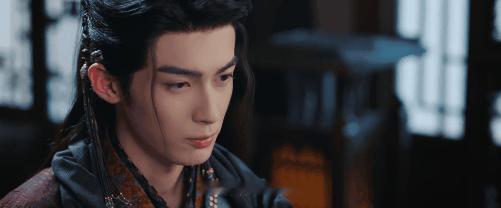 消失的她古偶版 明白一切之后心里面绝对很痛苦 ​​​