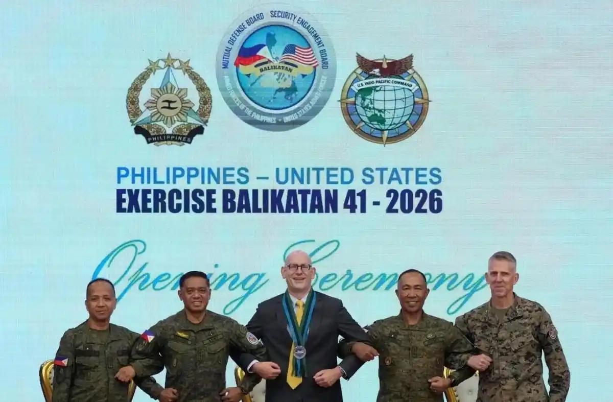 南海局势悄悄变了！七国联合演练想刷存在感，风头却被咱们中国海军舰队稳稳压下去！很