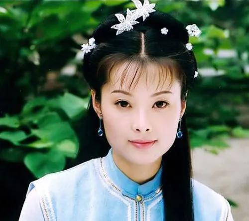 袁立古装，娇俏可人，气质温婉！