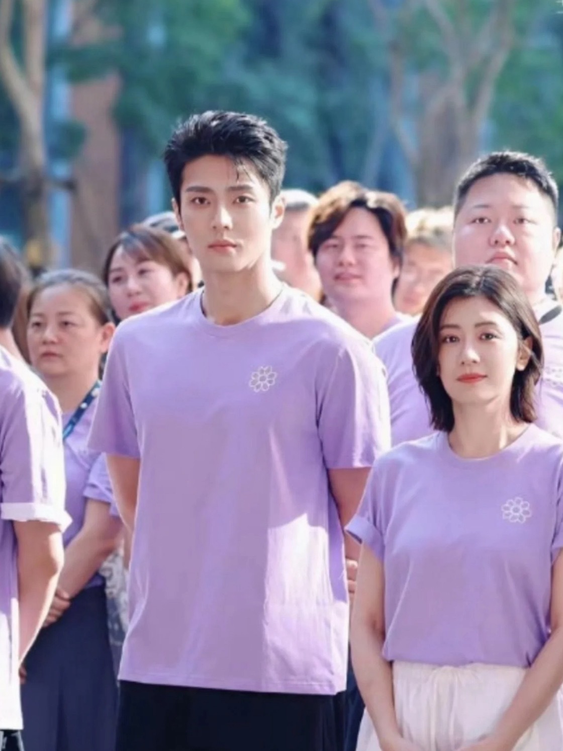 万万没想到一个51岁，一个28岁竟然在电视剧里演一对情侣，现在的影视行业都这么内