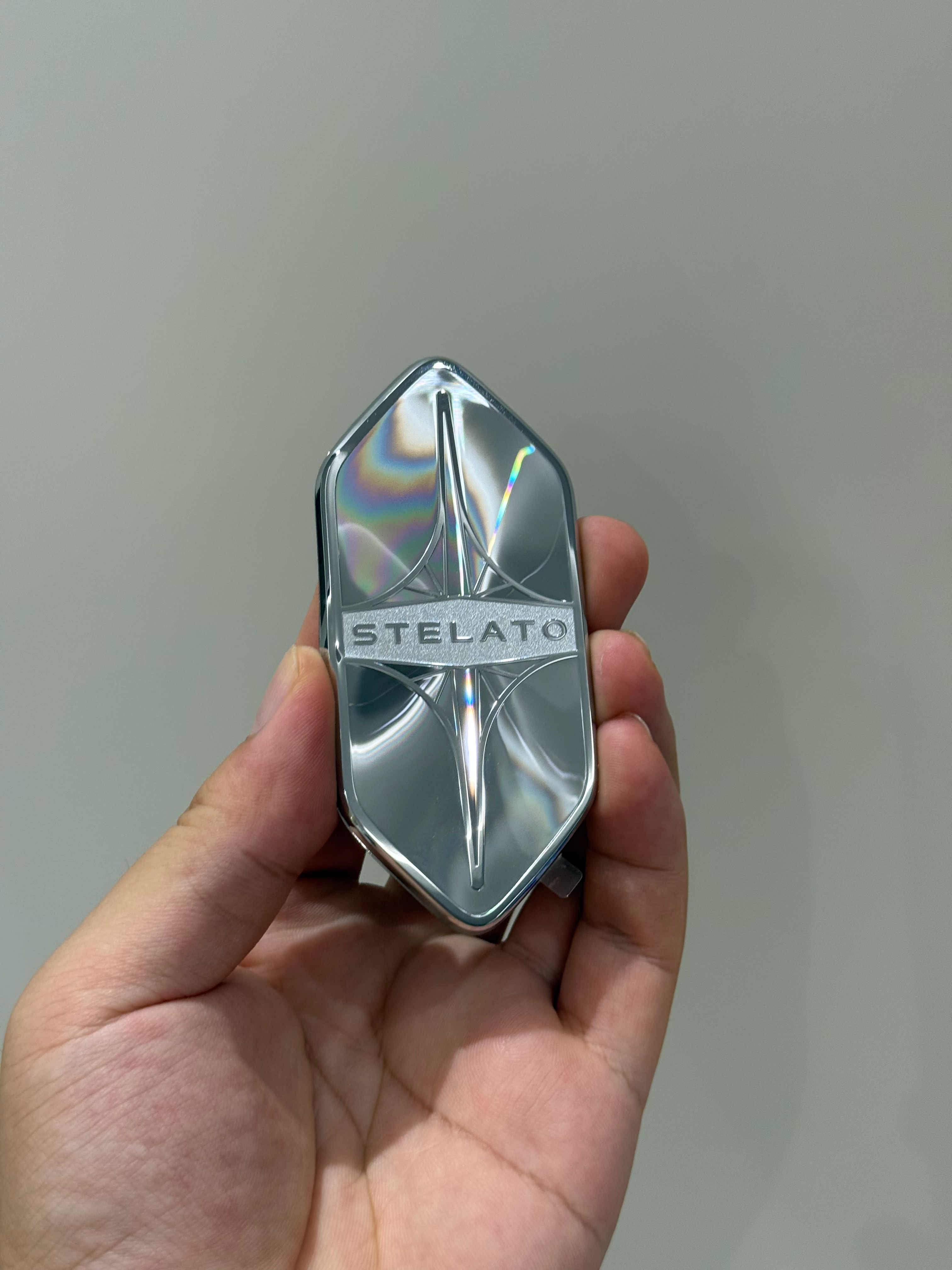 享界车标也被我做成冰箱贴了[赢牛奶]STELATO享界，寰宇之星，天生闪耀。 ​