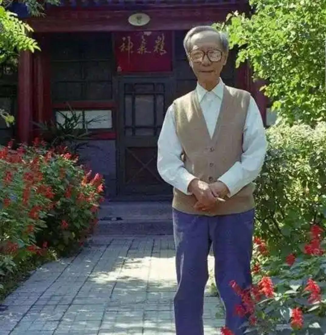 在中国历史上，结局相对不错的末代皇帝，当数汉献帝刘协和清逊帝溥仪。而溥仪更是佼佼