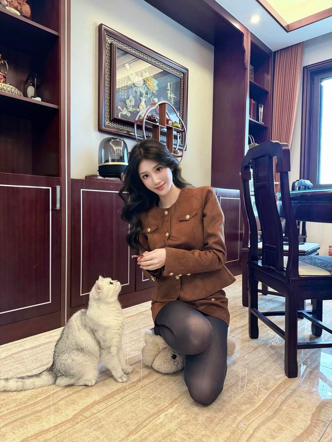 女生为什么喜欢穿黑袜子?