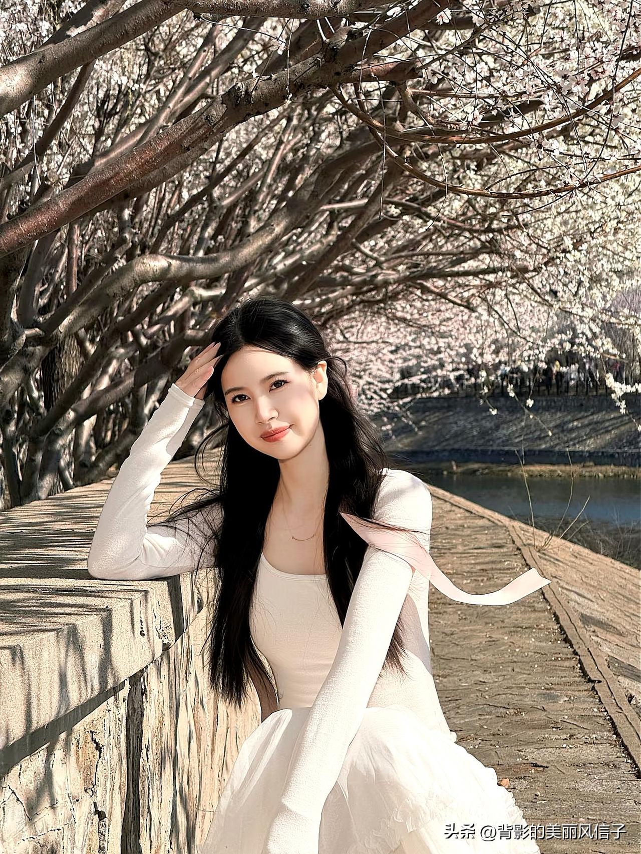 桃花美还是女儿美[害羞][害羞]