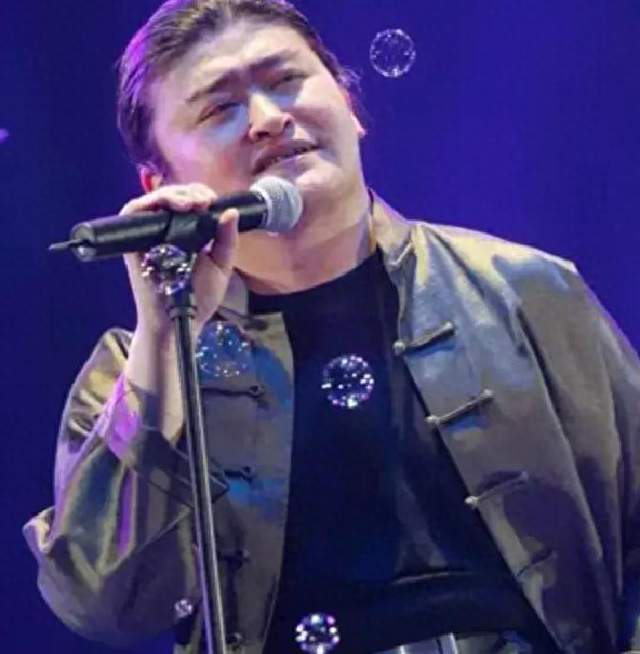 刘欢去世半个月，央视揭开卢璐骗局内幕，靳东、全红婵也深受其害